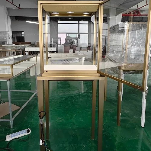 马孛罗珠宝展柜定制实拍图