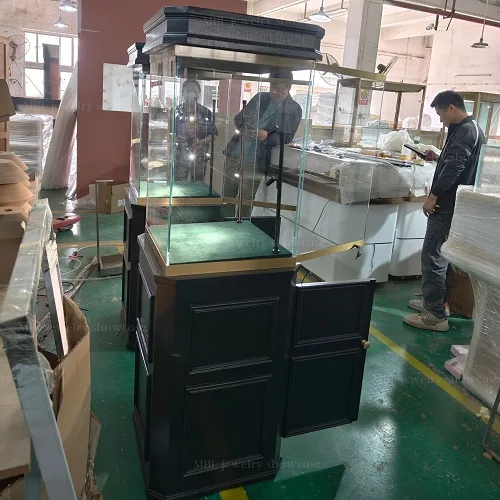 马孛罗珠宝展柜定制实拍图