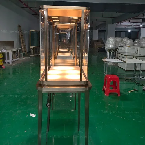 马孛罗珠宝展柜定制实拍图
