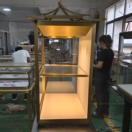 马孛罗珠宝展柜定制实拍图
