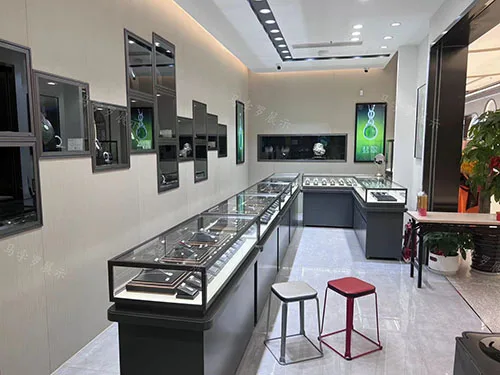 藏古盛今商场翡翠珠宝店展柜定制案例