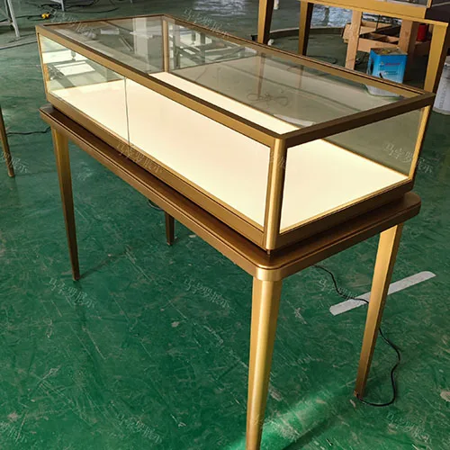 马孛罗珠宝展柜定制实拍图