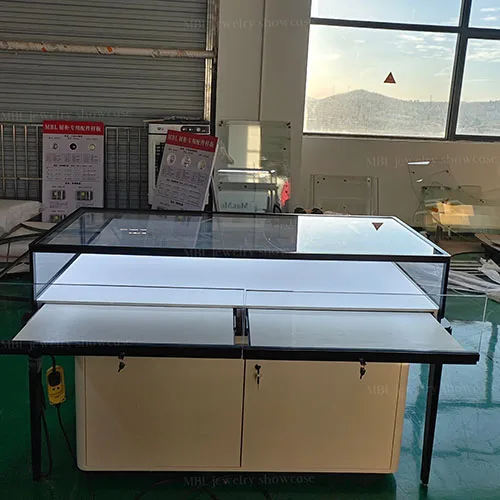 现代极简珠宝门店销售柜 黑白玻璃展示柜 首饰店LED发光销售柜台