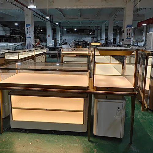 马孛罗珠宝展柜定制实拍图