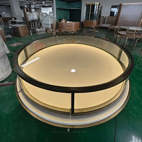马孛罗珠宝展柜定制实拍图