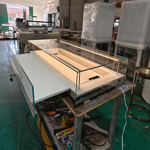 高端珠宝展示柜定制 商场/品牌店不锈钢玻璃珠宝展柜 厂家直供