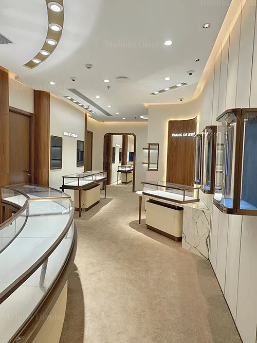 深圳WANG DE JEWELRY(办公楼店)| 现代轻奢珠宝展柜定制落地案例