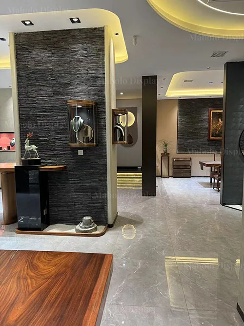 新中式风翡翠店全案落地,拉丝玫瑰金展柜定制落地