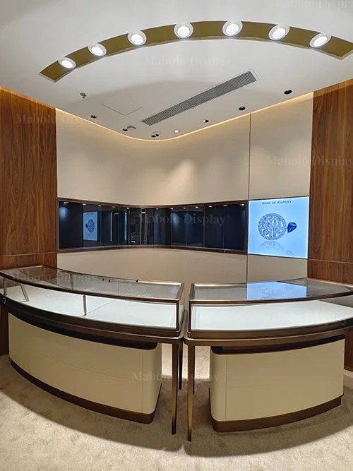 深圳WANG DE JEWELRY(办公楼店)| 现代轻奢珠宝展柜定制落地案例