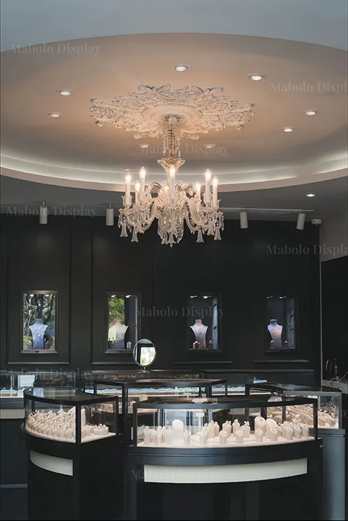 宁波LOTUS IN星玥珠宝 | 暗黑系高端珠宝展柜定制落地案例
