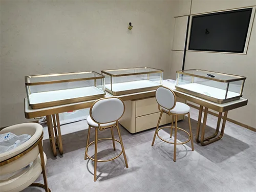 轻奢香槟金珠宝展柜 | 客户反馈图